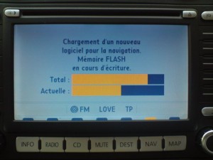 Обновите навигационное программное обеспечение MFD2 на VW Passat B6