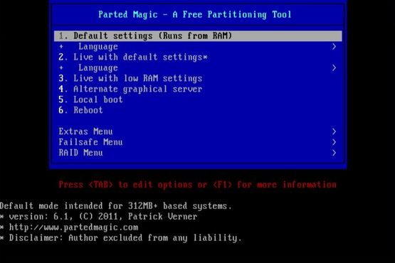 Parted Magic: подготовка носителя и запуск системы