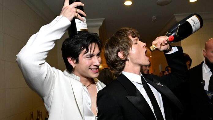 989035e5-846b-4346-b86a-042435f3b9e2