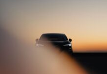 Volvo EX60: новий електромобіль із найкращим у своєму класі запасом ходу та швидкою зарядкою