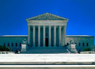 Верховний суд відклав рішення щодо авторського права на твори, створені ІІ, залишивши ключові питання без відповіді