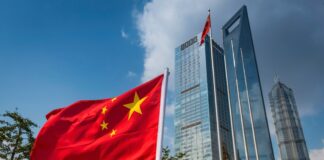 Hacker cinese legato allo Stato estradato negli Stati Uniti per gravi accuse di attacchi informatici