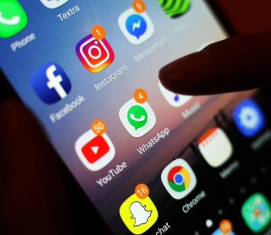 Meta закриває свої програми платною підпискою