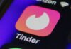 Match Group Membekukan Perekrutan untuk Mendanai Dorongan AI Di Tengah Rapuhnya Pemulihan Tinder