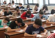 Іспанські університети борються з «примарними письменниками»