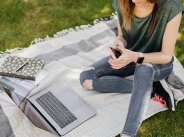waarom je telefoon in de zomer oververhit raakt: 5 manieren om hem koel te houden