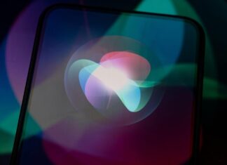 Apple’s Siri Needs a Wake-Up Call